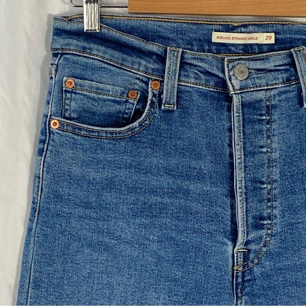 Levi Ribcage Straight Ankle Women’s Blue Denim Jeans Size 29 - Picture 6 of 16